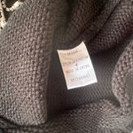 Akira  black sweater Photo 10