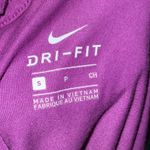Nike  Dri-Fit Purple Lightweight Hoodie Athletic Long Sleeve Pullover Sweatshirt Photo 8