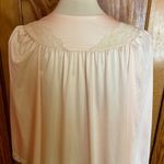 Vintage 60s feminine lace trimmed robe Pink Photo 9
