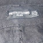 Pretty Little Thing  Plus Size Bum Rip Denim Hot Shorts Size US 18 New NWT Photo 2