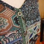 Umgee  USA Size Medium M Sheer Flowy Blouse Long Half Sleeve Print Dark Colors Photo 4