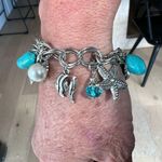 2 ocean themed bracelets. Starfish seashells beads charm bracelet bangle silver Photo 5