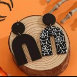 🌸 4 for $20 Halloween Chic: Black Spider Web U Photo 1