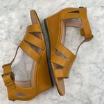 Adrienne Vittadini  sandals size 8 Photo 5