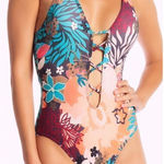 Vince Camuto floral plunge swimsuit. NWT Photo 0