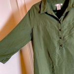 Reynah Couture Green Button Photo 4