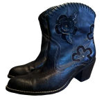 MIA  Daisy 3D flower 10 Black leather Cowgirl unique fun western bootie Photo 0