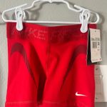 Nike Women's XS  Pros NWT Photo 0