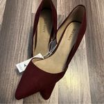 Old Navy Wine velvet suede pointed stiletto pumps size 7 NWT Photo 0