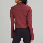 Lululemon  Rest Less Cropped Half-Zip size 6 Photo 1