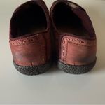 Keen  Kacie Clog Loafer Burgundy Maroon Leather Suede Slip On Shoes Mule SZ 7 Photo 4