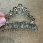 Elegant Silver and Pearl Hair Clip Photo 3