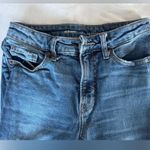 Old Navy  High-Waisted OG Straight Ripped Distressed Ankle Jeans Medium Wash Sz 2 Photo 3
