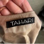 Tahari Women's Paisley Brocade Vest Metallic Gold Black Sleeveless Size 10 Photo 3