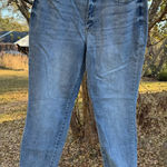 Judy Blue  Los Angeles Boyfriend Fit Light Wash Ankle Jeans Size 13/31 Photo 0