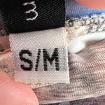 Onzie ‎ Kaleidoscope Print Athletic Legging S/M Cropped Photo 5