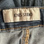 Jones Studio Capri Jeans 10 Blue Embroidered Cottagecore Boho Bohemian Hippie Medium Wash Photo 5