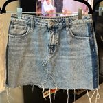 Bundle of 2 skirts & 1 shorts med /lrg Blue Photo 3