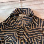 XTaren WOMEN Long Button Down Shirt Photo 2