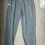 Vuori  Joggers Women’s Photo 2