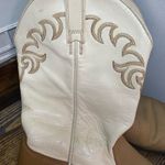 Ariat  Tan And Cream Cowboy Boots Size 7.5 B Photo 4