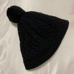 Fleece Lined Textured Pom Beanie Black Photo 1