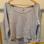 Beyond Yoga  Light Gray cropped long-sleeve Photo 0