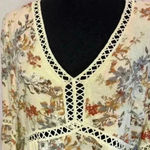 WAYF  Revolve Pembrook Swing Dress Beige Floral Crochet Size Medium Photo 2