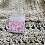 Canyon River Blues Women's Shrug Sweater M.  Photo 1