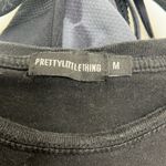 Pretty Little Thing  black “New York “ T-shirt size medium Photo 2