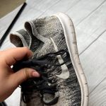 Nike Fly Knit Free Run Athletic Running Shoes Gray Sneakers Light Women's 7.5 Photo 2