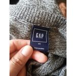 Gap  Womens Sweater Size XS  Ribbed Neckline Gray Slit Crew Brooklyn Black Sand Photo 7