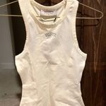 Vanquish Fitness Top Photo 0