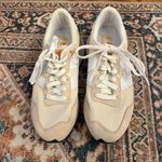 New Balance  237 Women's Beige and White Sneakers Photo 1