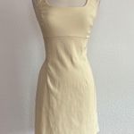 Alyn Paige Vintage 90’s Pastel Yellow Sleeveless Solid Sheath Dress Photo 0