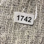 White House | Black Market White House‎ Black Market Gray Textured Top Photo 3