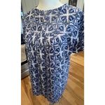 Ann Taylor  LOFT SHORT SLEEVE LIGHTWEIGHT BLUE AND WHITE TOP WOMENS SIZE SMALL Photo 1
