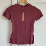 SKIMS  Fits Everybody T-Shirt in Beet, Size Small Photo 3