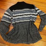 Geoffrey Beene Grey and black sweater Photo 5