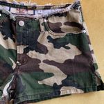 Paris Blues  Originals Camo Shorts Junior size 9 Raw Edge Waist Cheeky Booty Photo 3