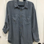 Carly Jean Los Angeles  Women’s Oversized Button Down M/L  Shirt Photo 0