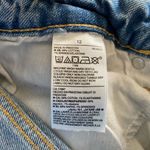 Old Navy Alma Clean OG Shorts Medium Wash Size 12 Photo 3