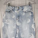 Tinseltown  Distressed Yin Yang Light Blue Jeans Witj Raw Hem Photo 1
