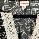Merona Boho Shift Dress Size MEDIUM Black and Ivory Elephant Print Lace Trim Photo 3