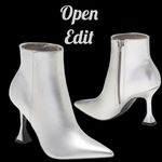 Open Edit  Blythe silver metallic booties! Nwot Photo 1