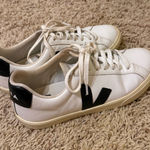 VEJA  Sneakers Photo 0