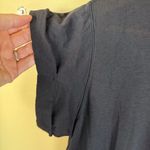 Lululemon  Short Sleeve Tee Shirt Cuffed Sleeve Relaxed‎ Fit Size 10 Black Active Photo 1