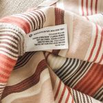 Universal Threads NWOT Short Sleeve Button Up Photo 2