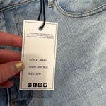 Judy Blue  NWT mid rise boyfriend fit jeans distressed light wash size 22W I50 Photo 6