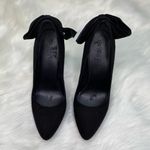 Vera Wang black suede bow accent pumps heels stilettos platform size 9M 4.25” Photo 8